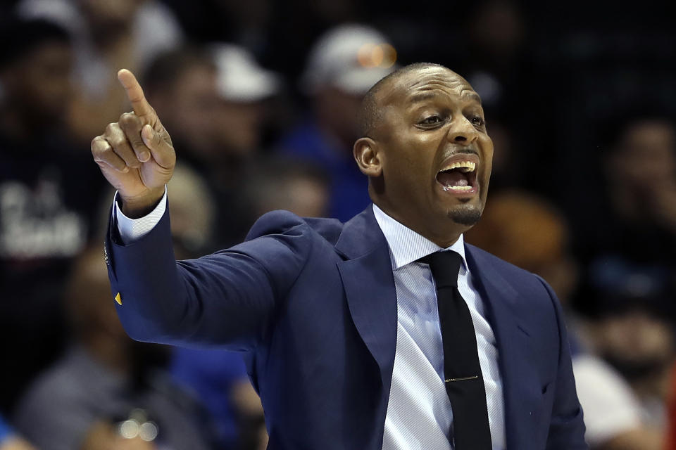 Memphis head coach Penny Hardaway calls a play during the first half of an NCAA college basketball game against South Florida, Sunday, Jan. 12, 2020, in Tampa, Fla. (AP Photo/Chris O'Meara)