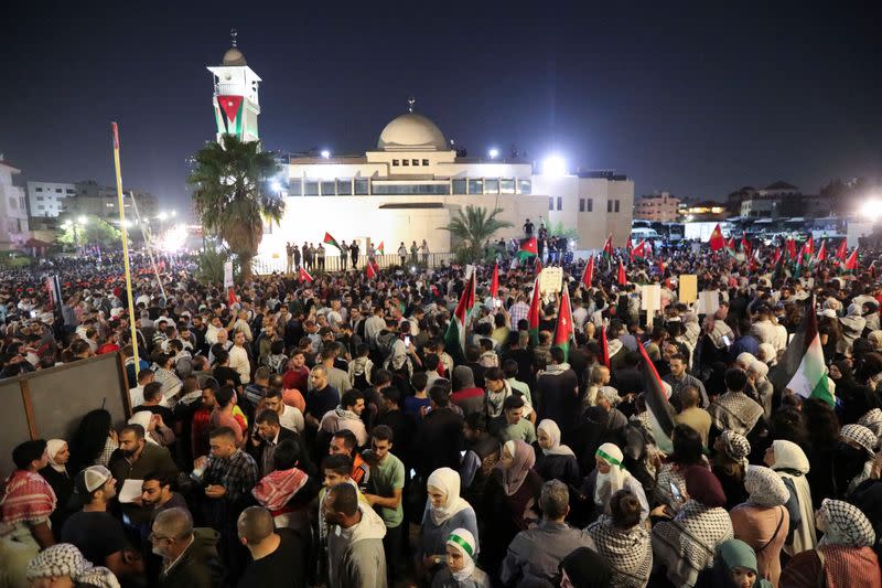 Jordanians protest in support of Palestinians in Amman