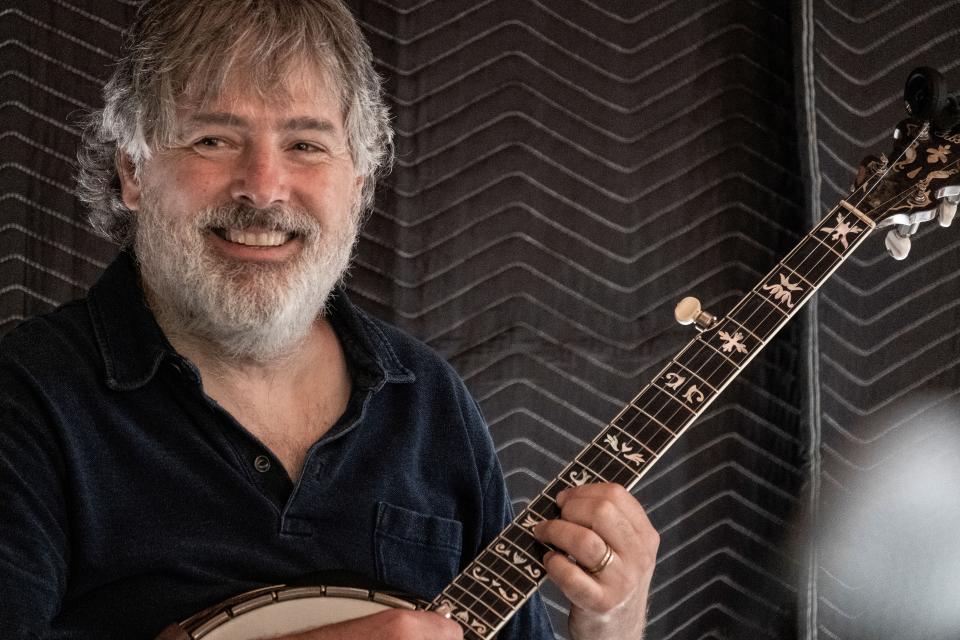 Béla Fleck and the Bluegrass Allstars perform Friday at the Cascade Theatre in Redding.