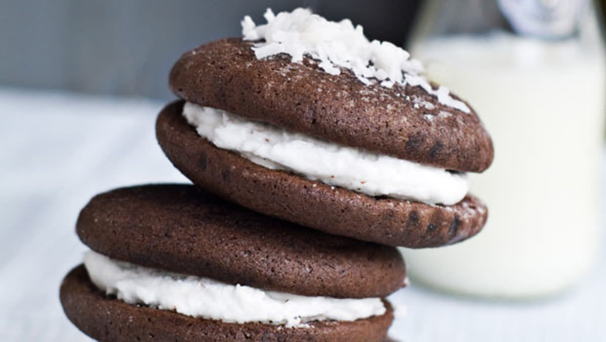 <p>Parade</p><p><strong>Get the recipe: <a href="https://parade.com/30889/janemichaelstern/whoopie-pies/" rel="nofollow noopener" target="_blank" data-ylk="slk:Classic Whoopie Pies;elm:context_link;itc:0;sec:content-canvas" class="link rapid-noclick-resp">Classic Whoopie Pies</a></strong></p>