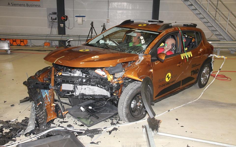 Dacia Sandero Stepway after crash test April 2021