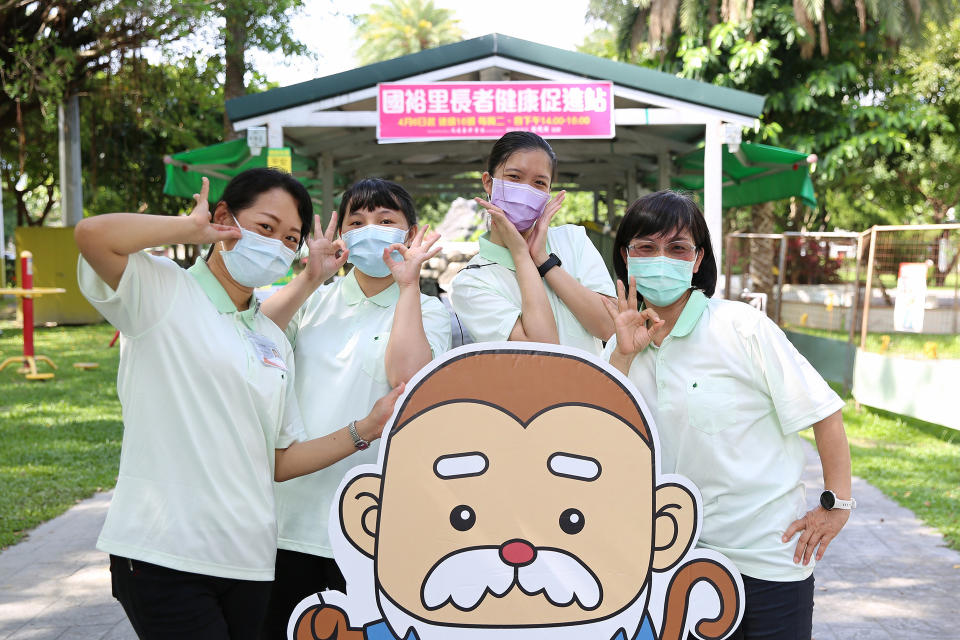花蓮慈濟醫院高齡暨社區醫學部社區健康中心健康促進直播團隊。
