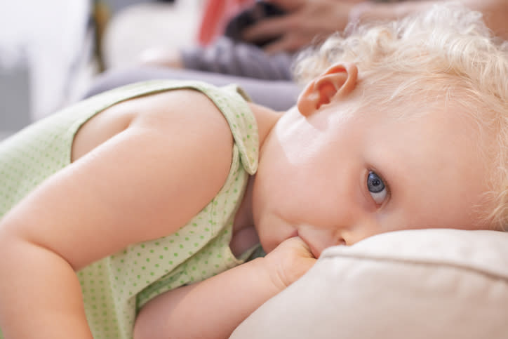 Chuparse el dedo lo haría sentir seguro. – Foto: PeopleImages/Getty Images