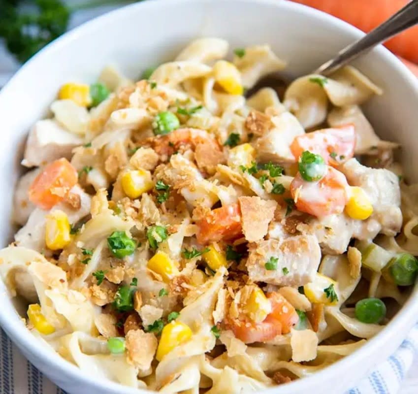 <p>Like Mother Like Daughter</p><p>This pasta riff on the classic comfort food pie is hearty, filling, and just as delicious as the inspiration.</p><p><strong>Get the recipe: <a href="https://lmld.org/chicken-pot-pie-pasta/" rel="nofollow noopener" target="_blank" data-ylk="slk:Chicken Pot Pie Pasta;elm:context_link;itc:0;sec:content-canvas" class="link ">Chicken Pot Pie Pasta</a></strong></p>