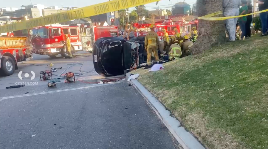 6 injured in two-vehicle rollover crash in SoCal