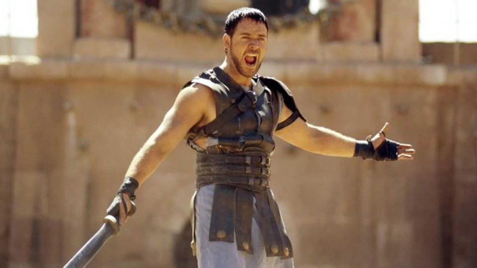 Russell Crowe holding sword in Gladiator