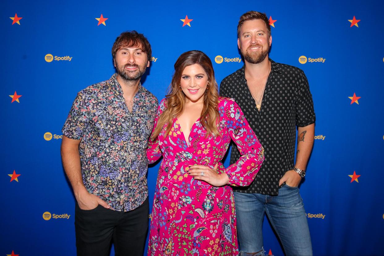 The members of Lady Antebellum on the red carpet