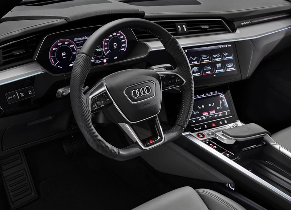 Audi-e-tron_S_Sportback-2021-6.jpg