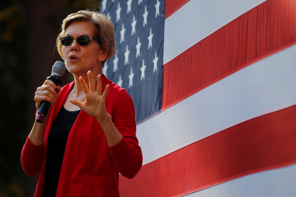 Democratic 2020 U.S. presidential candidate and U.S. Senator Elizabeth Warren (D-MA) speaks at a campaign town hall meeting at Dartmouth College in Hanover, New Hampshire, U.S., October 24, 2019.   REUTERS/Brian Snyder