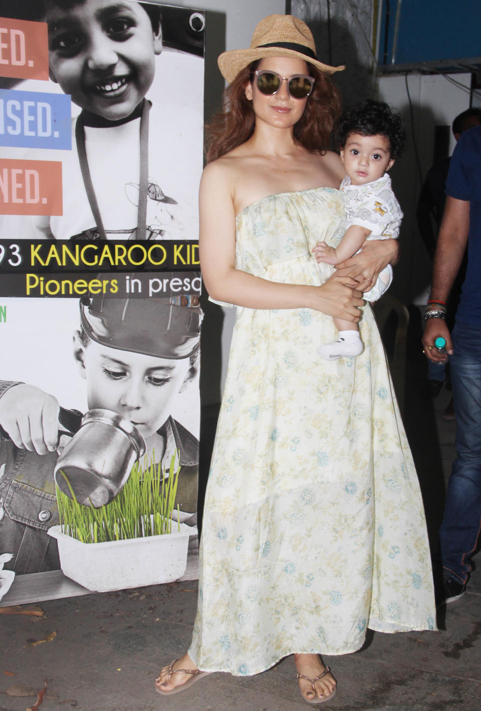 Kangana strikes a pose with her sister’s son.