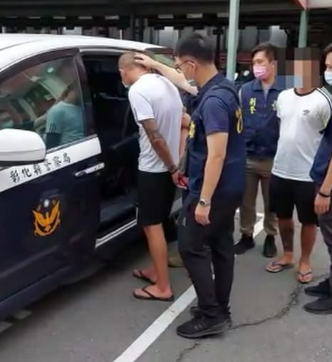 彰化分局循線逮捕柬埔塞人蛇台灣從犯朱姓幹部等人到案，正繼續營救被騙的台人。(記者曾厚銘攝)