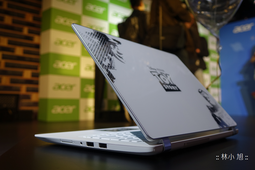 太可愛啦！Acer 宏碁推出 Aspire V13 限量「皮克斯 30 週年玩具總動員紀念筆電」讓人尖叫想要啊....