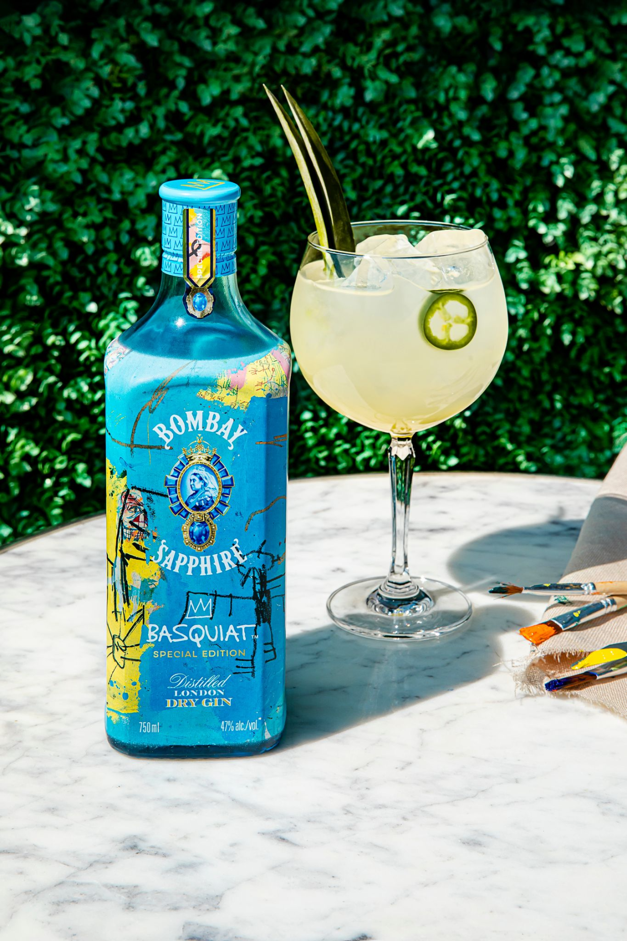 <p><a href="https://go.redirectingat.com?id=74968X1596630&url=https%3A%2F%2Fwww.reservebar.com%2Fproducts%2Fbombay-sapphire-basquiat-special-edition%2FGROUPING-1950547.html&sref=https%3A%2F%2Fwww.veranda.com%2Fhome-decorators%2Fg40870371%2Fgifts-for-artists%2F" rel="nofollow noopener" target="_blank" data-ylk="slk:Shop Now;elm:context_link;itc:0;sec:content-canvas" class="link rapid-noclick-resp">Shop Now</a></p><p>Bombay x Basquiat Special Edition Bottle</p><p>$41.99</p><span class="copyright">Courtesy of Bombay Sapphire</span>