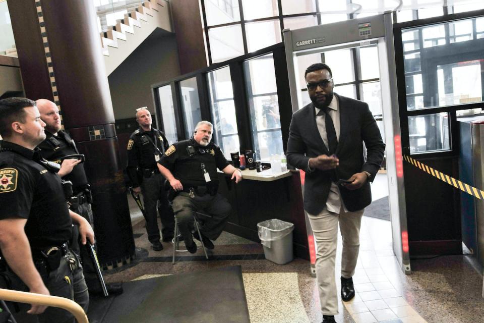 Lee Merritt, Ralph Yarl’s attorney, arrives in Clay County Court on April 19, 2023, in Kansas City, Kan. <a href="https://www.gettyimages.com/detail/news-photo/lee-merritt-lawyer-for-the-family-of-ralph-yarl-arrives-for-news-photo/1251992079?adppopup=true" rel="nofollow noopener" target="_blank" data-ylk="slk:Doug Barrett-Pool/Getty Images;elm:context_link;itc:0;sec:content-canvas" class="link ">Doug Barrett-Pool/Getty Images</a>