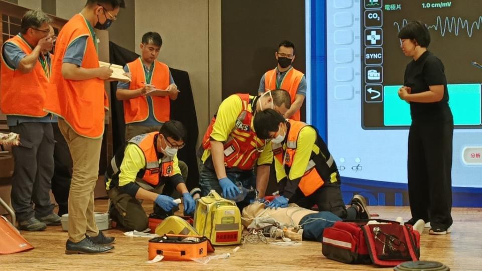 《圖說》IEMSC台灣代表隊選拔賽共分為插管及OHCA兩個關卡，各自有不同情境。（圖／新竹縣政府消防局提供）