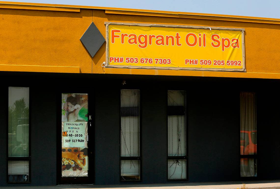 Fragrant Oil Spa was at 5009 W. Clearwater Ave. in Kennewick before it closed. Bob Brawdy/bbrawdy@tricityherald.com