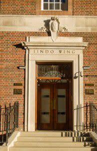 Kate Middleton is in labor in the Lindo Wing