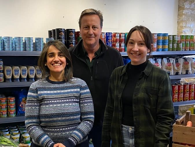 David Cameron has been volunteering at a food project in west Oxfordshire called the Chippy Larder. (Twitter/David Cameron)
