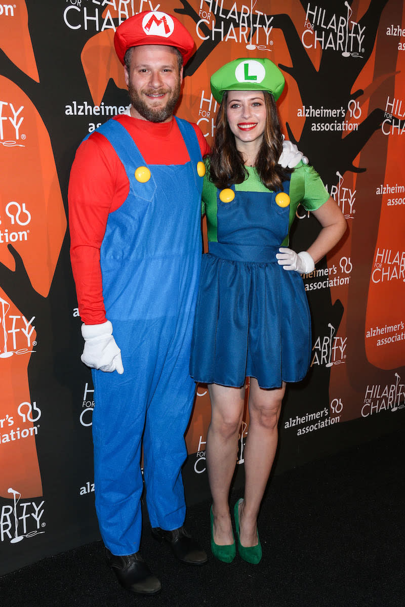 Starkes Duo: Das Schauspieler-Ehepaar Seth Rogen und Lauren Miller als „Super Mario“-Brüder bei der “Hilarity for Charity”-Party.