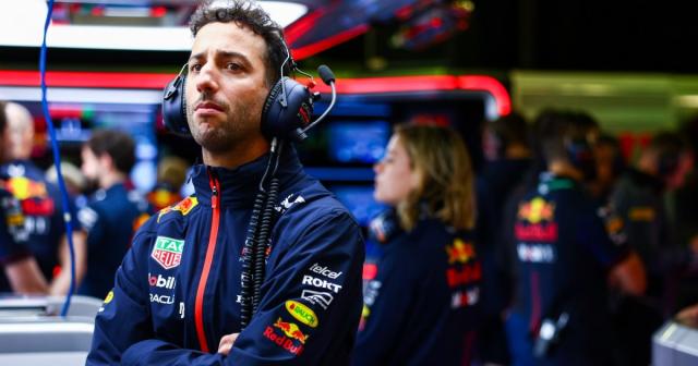 Daniel Ricciardo in the Red Bull garage. Melbourne, April 2023. Credit: Alamy
