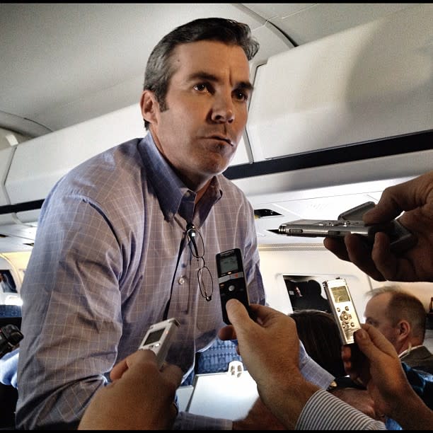 Kevin Madden talks to reporters on the Romney plane en route Iowa <a href="https://twitter.com/kevinmaddendc" rel="nofollow noopener" target="_blank" data-ylk="slk:@kevinmaddendc;elm:context_link;itc:0;sec:content-canvas" class="link ">@kevinmaddendc</a> - <a href="https://twitter.com/hollybdc" rel="nofollow noopener" target="_blank" data-ylk="slk:@hollybdc;elm:context_link;itc:0;sec:content-canvas" class="link ">@hollybdc</a>, via Twitter