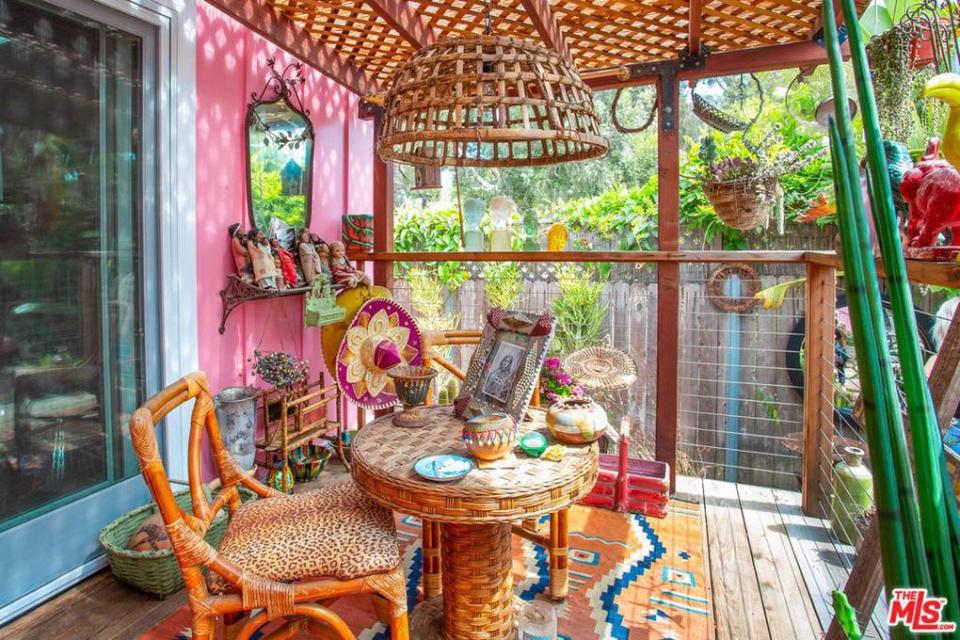 <div class="inline-image__caption"><p>When you live in Malibu, it’s important to take full advantage of the great outdoors. To that end, enjoy the coastal breeze in your pergola-covered living room on the back porch. Johnson moved into this home in 2016 and <a href="https://urldefense.proofpoint.com/v2/url?u=https-3A__www.mansionglobal.com_articles_betsey-2Djohnson-2Dlists-2Dparadise-2Dcove-2Dmobile-2Dhome-2Dfor-2D1-2D95-2Dmillion-2D207165&d=DwMFaQ&c=r30hyXAdWe8oret4PlAIyA&r=jtBxEpU3TgpSdJ3yg0L0isIrcR6Y1a8FSqjFnjAPzXpbB4tuwOLn1g8Q7sHGEnyW&m=H-ZuR7qSNhCaNrOBuCI69QbtE3eMg9_C043U0IzxCs8&s=kWcgD8k-j4wF7e1q9_2CIXezOROiXGaErGDzc10FEjY&e=" rel="nofollow noopener" target="_blank" data-ylk="slk:spent $500,000;elm:context_link;itc:0;sec:content-canvas" class="link ">spent $500,000</a> putting her style stamp on every nook and cranny.</p></div> <div class="inline-image__credit">Trulia</div>