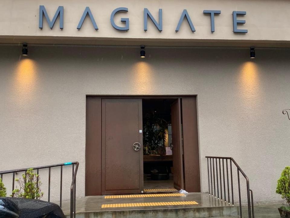 Exterior of Magnate cafe