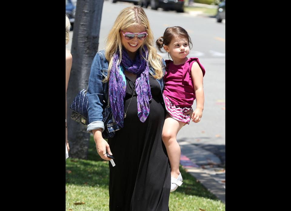 Actress Sarah Michelle Gellar is expecting Baby No. 2 this year, but don't expect this mom to start blabbing about her pregnancy. <a href="http://www.huffingtonpost.com/2012/04/26/sarah-michelle-gellar-pregnant-second-baby-report_n_1457659.html" target="_hplink">Sources leaked her happy news to the press in April</a>, but while we've seen her -- and her growing baby bump -- out and about, she has yet to comment.