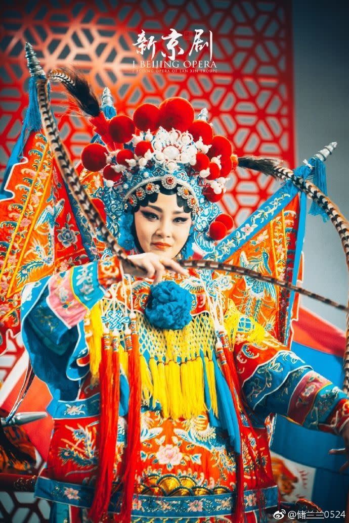 The famous Chinese Peking Opera actress Chu Lanlan died suddenly in the early morning of the 18th at the age of 40, leaving behind a 7-year-old son.  (Image / flip from Weibo)