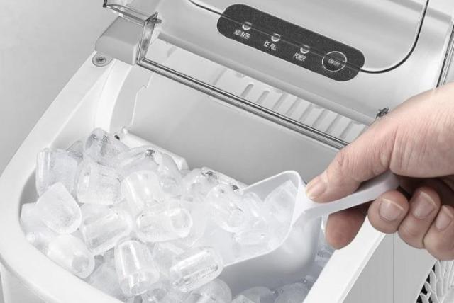 This under-$50 ice maker on  makes the best tiny ice cubes