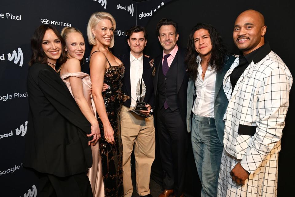 jodi balfour, juno temple , hannah waddingham, billy harris, jason sudeikis, cristo fernandez, and chuck hayward with their award for outstanding comedy series for ted lasso at the glaad awards