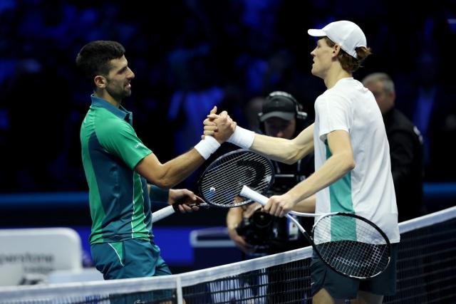 ATP Finals: Sinner defronta Djokovic na final em modo invencível