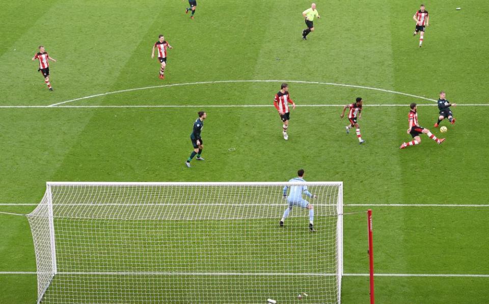 <span class="element-image__caption">Matej Vydra (right) fires home Burnley’s second goal.</span> <span class="element-image__credit">Photograph: Mike Hewitt/Getty Images</span>