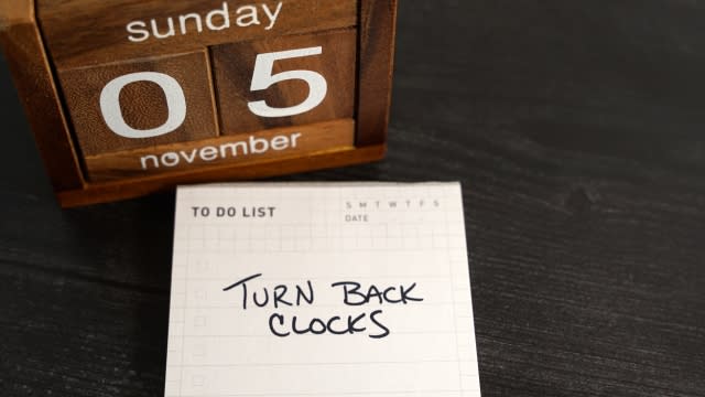Note of reminder to turn back clocks for the end of Daylight Saving Time on Sunday, November 5, 2023.