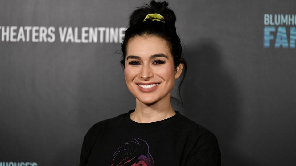 <ul> <li><strong>Estimated cost per post:</strong> $5,000 to $15,000</li> </ul> <p>Ashley Iaconetti has appeared on numerous shows from “The Bachelor” franchise, including season 19 of the main show, two seasons of “Bachelor in Paradise,” and the inaugural season of “The Bachelor Winter Games.” Best known for her frequent displays of emotion, the reality star has amassed over 1.1 million Instagram followers.</p> <p>In the past, Iaconetti has gained Instagram sponsorship from major brands including Olay, MTV, Head & Shoulders and Dermalogica. With an average of six sponsored posts per month, she’s poised to rack up as much as $90,000 in a month, or up to $1.08 million per year from her Instagram posts, according to the Mediakix data.</p> <p><strong><em>Quiz: </em></strong><a href="https://www.gobankingrates.com/net-worth/celebrities/whos-richer-celebrity-or-their-famous-parent/?utm_campaign=1059671&utm_source=yahoo.com&utm_content=24" rel="nofollow noopener" target="_blank" data-ylk="slk:Who’s Richer — This Celebrity or Their Famous Parent?;elm:context_link;itc:0;sec:content-canvas" class="link "><strong><em>Who’s Richer — This Celebrity or Their Famous Parent?</em></strong></a></p> <p><small>Image Credits: Rob Latour/Shutterstock</small></p>