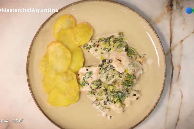 Pollo al verdeo, fue el plato que hizo Belén, que recibió un punta de dos votos a favor contra uno en contra por parte del jurado