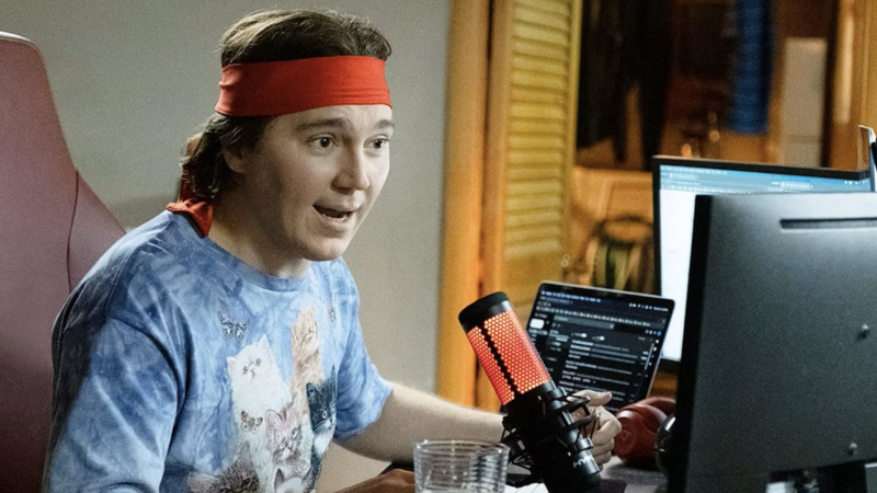 Paul Dano as Keith Gill in 'Dumb Money'