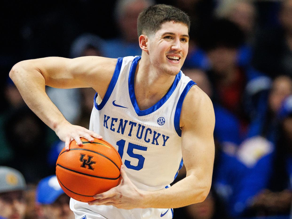 Kentucky guard Reed Sheppard passes the ball during against the Arkansas Razorbacks at Rupp Arena at Central Bank Center.