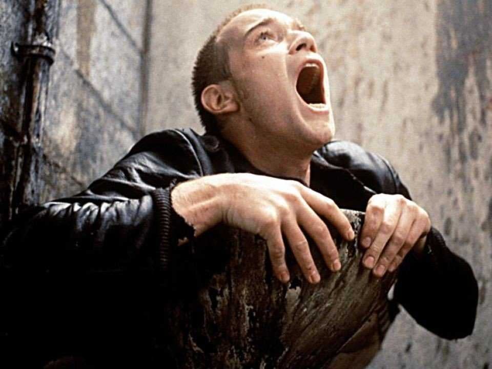 trainspotting renton man toilet scream