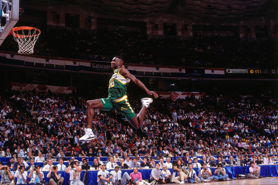 Shawn Kemp of the Seattle Supersonics attempts a dunk during the 1991 Slam Dunk Contest. (Getty)