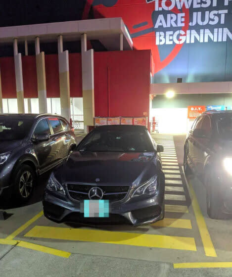 Bunnings Alexandria parking Mercedes