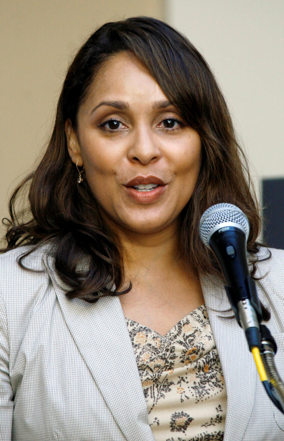 FILE - This Oct. 10, 2007 file photo shows Pulitzer Prize winning author Natasha Trethewey recites a poem at Delta State University in Cleveland, Miss. Trethewey, the nation's new poet laureate, is working on a memoir, currently untitled, that has been acquired by Ecco. The publisher, an imprint of HarperCollins, announced Monday, July 2, 2012, that the book is scheduled to come out in 2014. (AP Photo/Rogelio V. Solis, file)