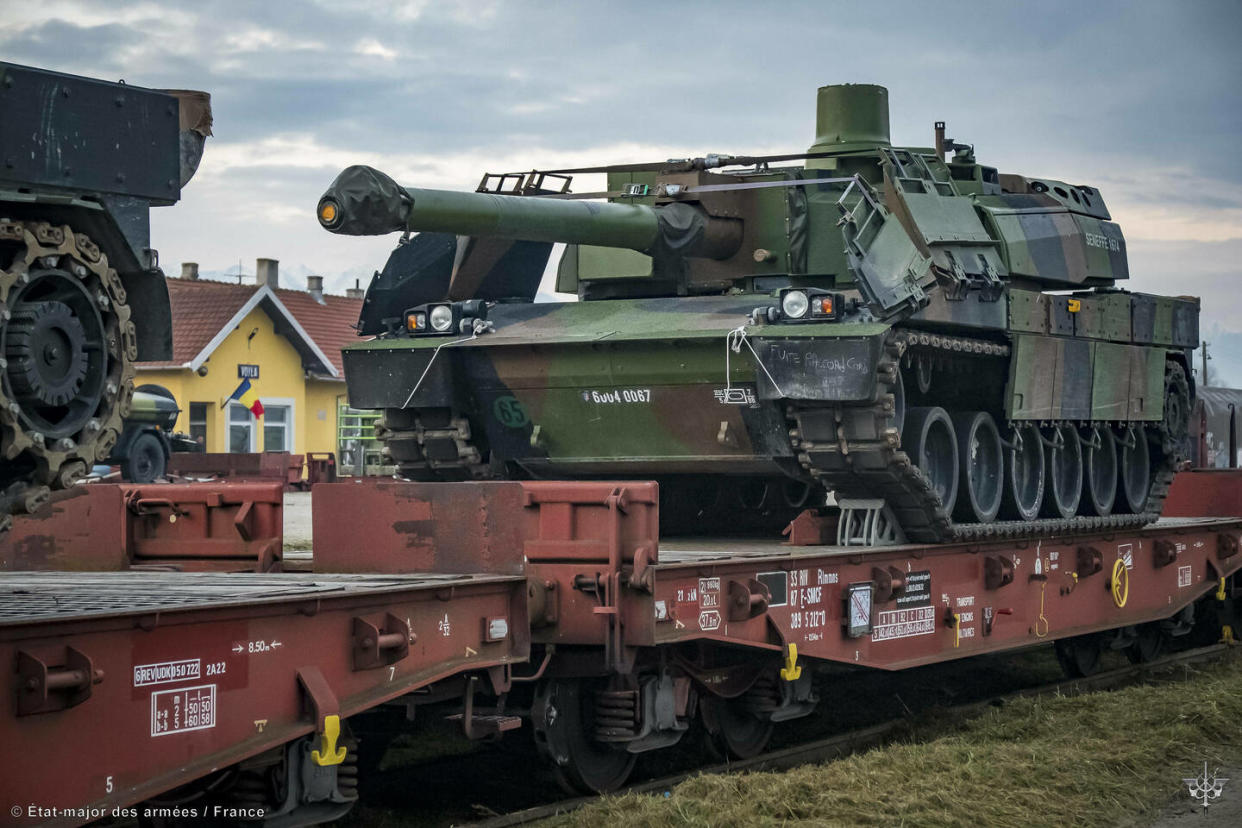 Une compagnie de chars Leclerc est arrivée par train en Roumanie en novembre 2023 afin d'y renforcer la présence française.  - Credit:Sgt Jerome Salles/AP/SIPA / SIPA / Sgt Jerome Salles/AP/SIPA