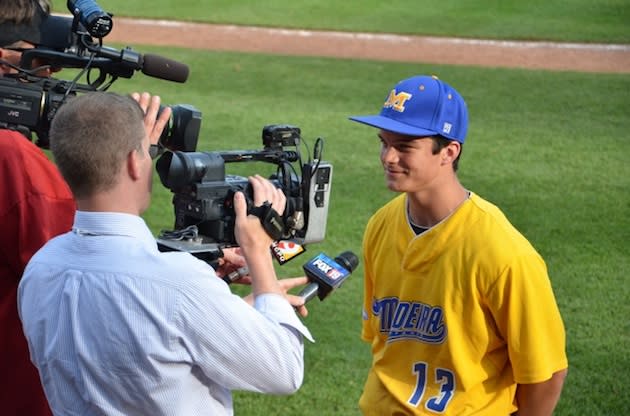 Former Razorback star Andrew Benintendi named to all-star team