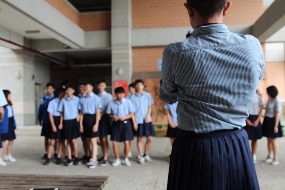 板橋高中學生會校慶曾舉辦「板中男裙－裙聚效應」活動（擷取自板中學生會臉書）