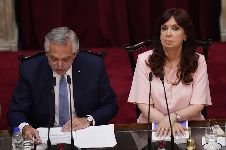 El presidente Alberto Fernández y la vicepresidenta Cristina Kirchner, durante la Asamblea Legislativa