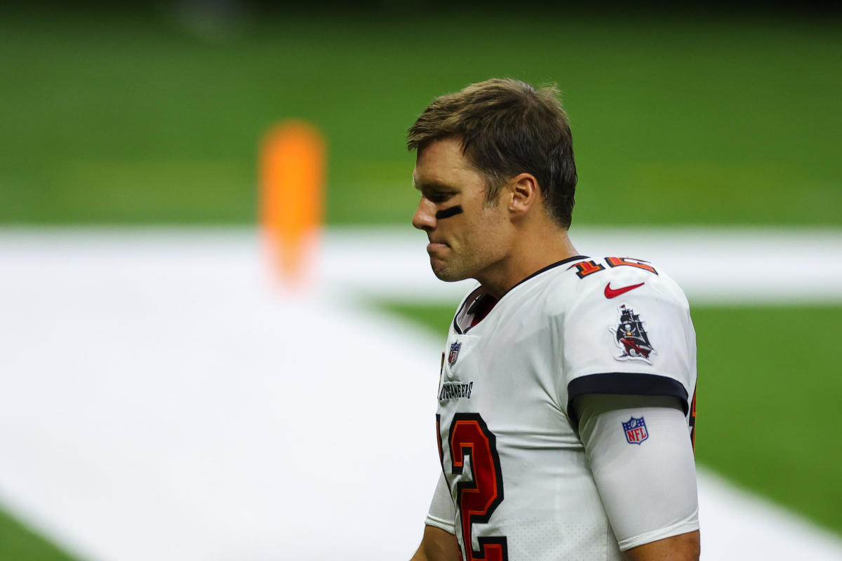 Report: Dolphins committed to Tua Tagovailoa, not expected to pursue Tom  Brady during offseason