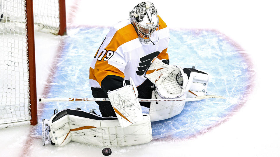 TORONTO, ONTARIO - AUGUST 18:  Carter Hart #79 of the Philadelphia Flyers stops a shot against the Montreal Canadiens during the first period in Game Four of the Eastern Conference First Round during the 2020 NHL Stanley Cup Playoffs at Scotiabank Arena on August 18, 2020 in Toronto, Ontario. (Photo by Elsa/Getty Images)