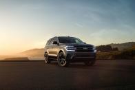 <p>2022 Ford Expedition Stealth Performance Package</p>