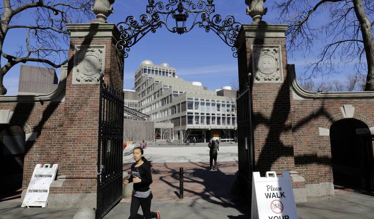 42 Harvard Students Are Infected With Mumps — And That's Not the Scary Part